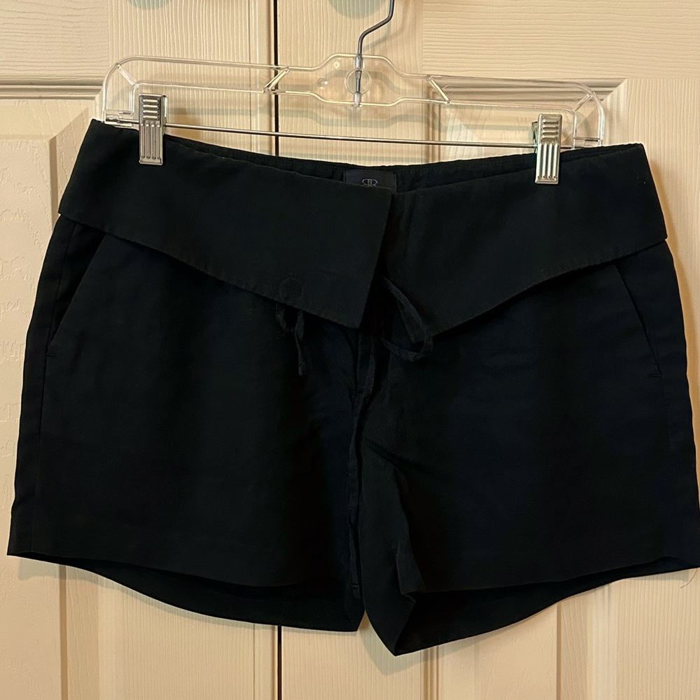 BANANA REPUBLIC Black Shorts - Size 2